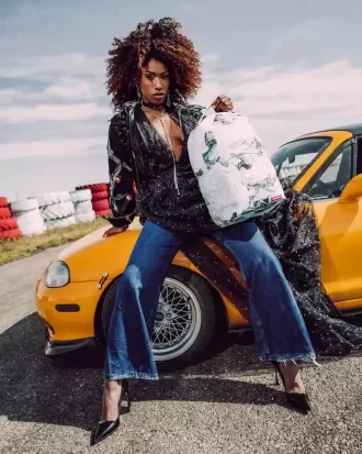 3 Uhr morgens Geld in einem zufällig ausgewählten Rucksack (DLXV)