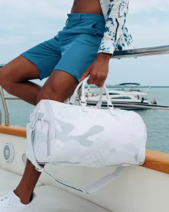 3 Uhr morgens LE BLANC DUFFLE