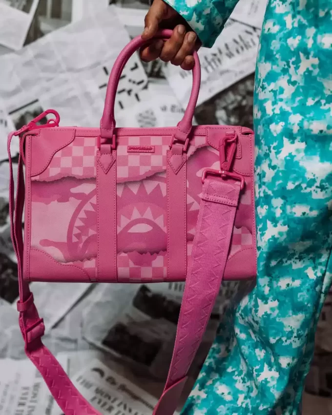 3 Uhr morgens Turnt Mini Pyramid Duffel