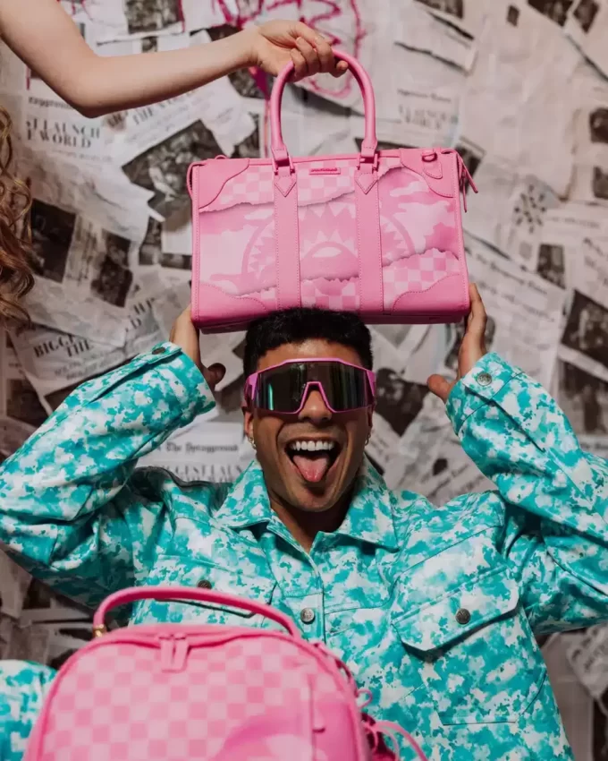 3 Uhr morgens Turnt Mini Pyramid Duffel