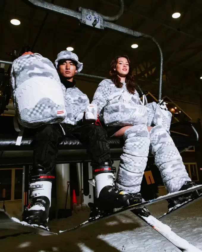 3AM PLUSH SWISS ALPS GELDBÖRSE