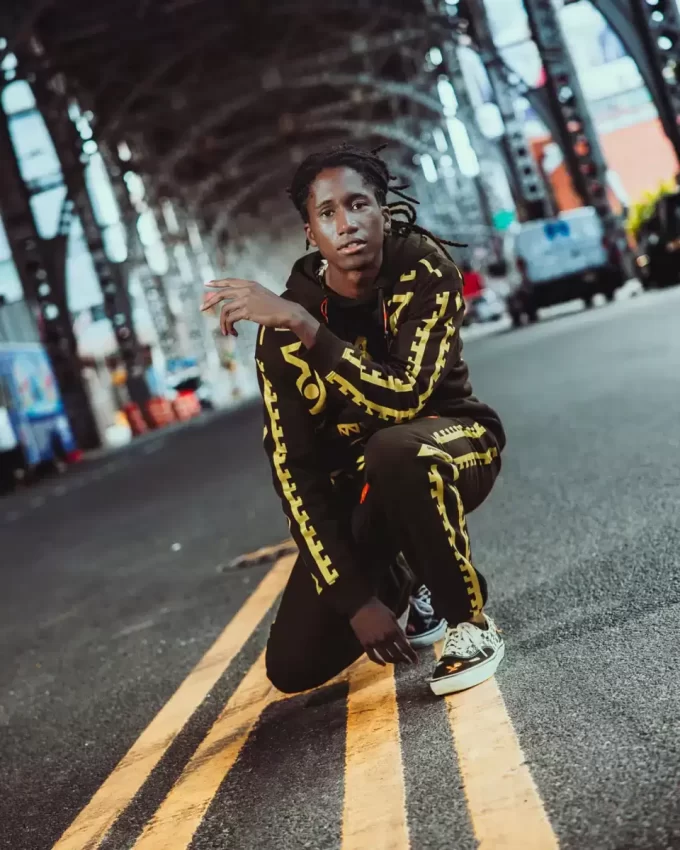 A.I.9 AFRICAN INTELLIGENCE PATH TO THE FUTURE II – SANDFLOWER COLLAB JOGGER