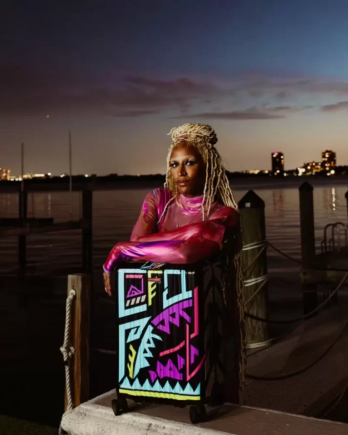 A.I. PATH TO THE FUTURE III HARDSHELL-TRANY-GEPÄCK – SANDFLOWER-KOLLEKTION