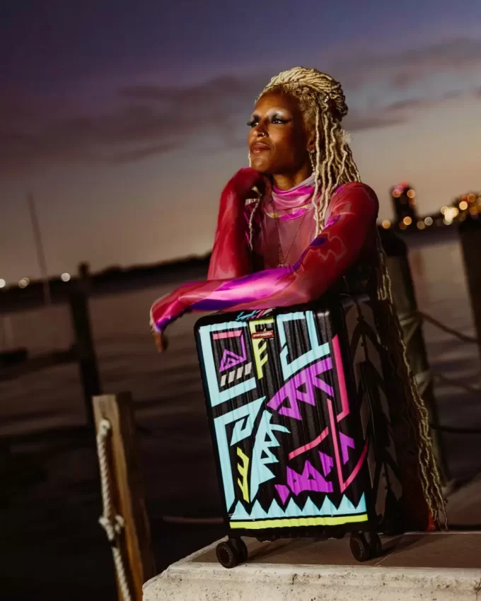 A.I. PATH TO THE FUTURE III HARDSHELL-TRANY-GEPÄCK – SANDFLOWER-KOLLEKTION