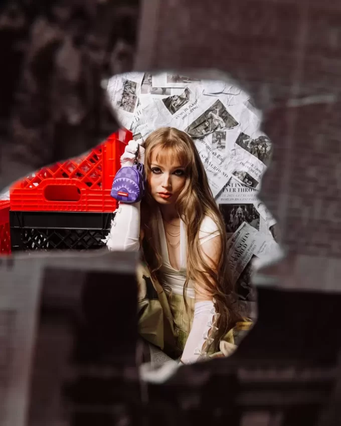 ALLE SYSTEME GELAUFEN RUCKSACK-SCHLÜSSELANHÄNGER