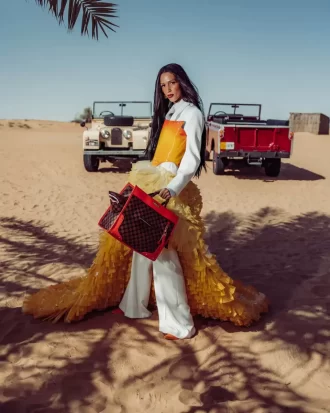 ALLES ODER NICHTS HAIE IN PARIS TOTE