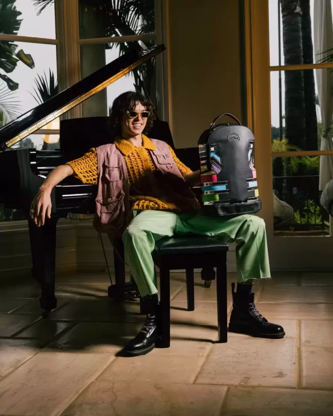 ARCHITEKTONISCHER FASSADEN-RUCKSACK