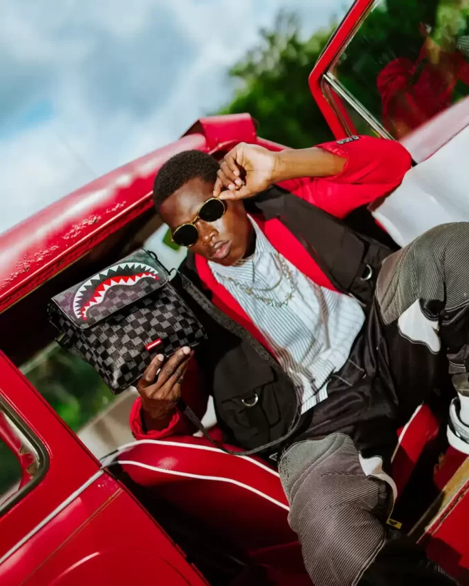 Atomdampf-Hai-Bote Schleuder