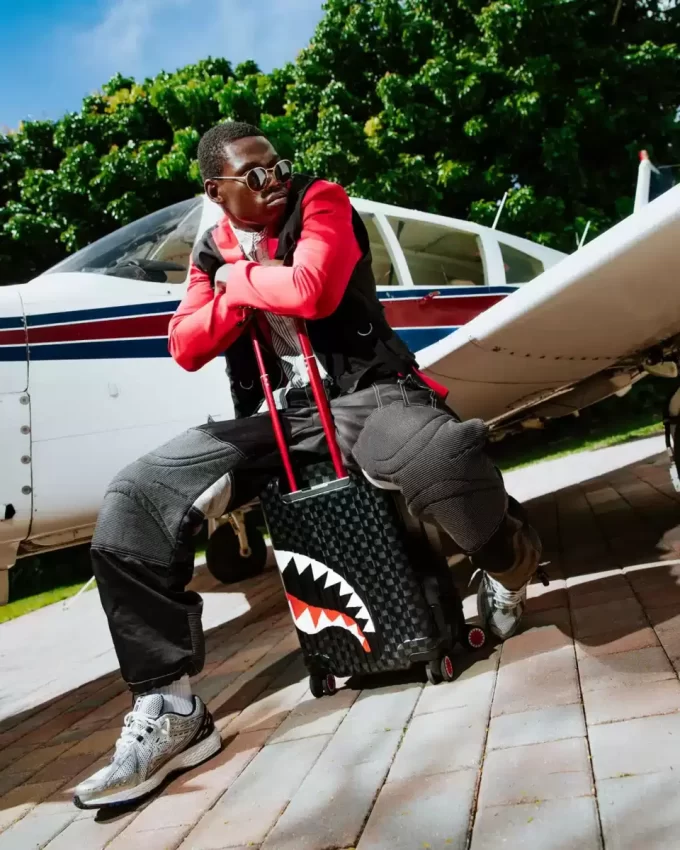 ATOMIC VAPOR SHARKNAUTICS HARTSCHALEN-HANDGEPÄCK