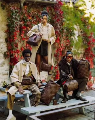 AUS PARIS MIT LIEBE CARGO CROSSBODY