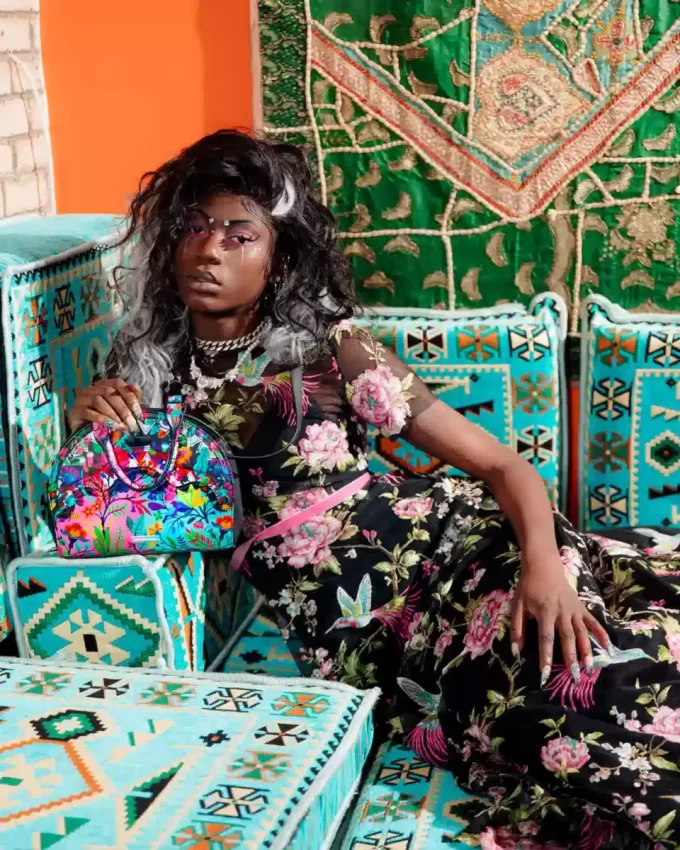 AVANT GARDEN HANDTASCHE