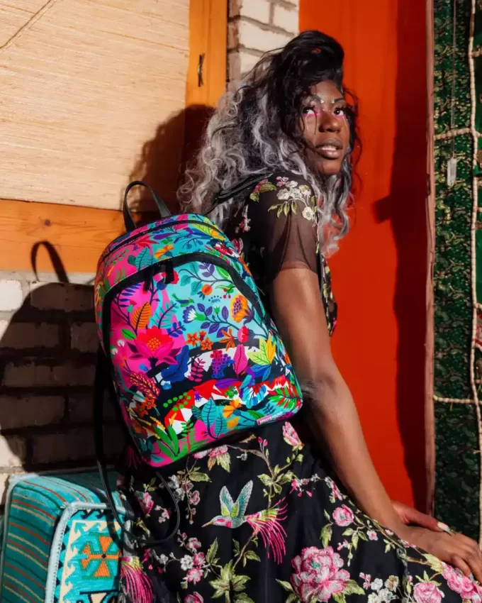 AVANT GARDEN SAVAGE AVANT GARDEN SAVAGE