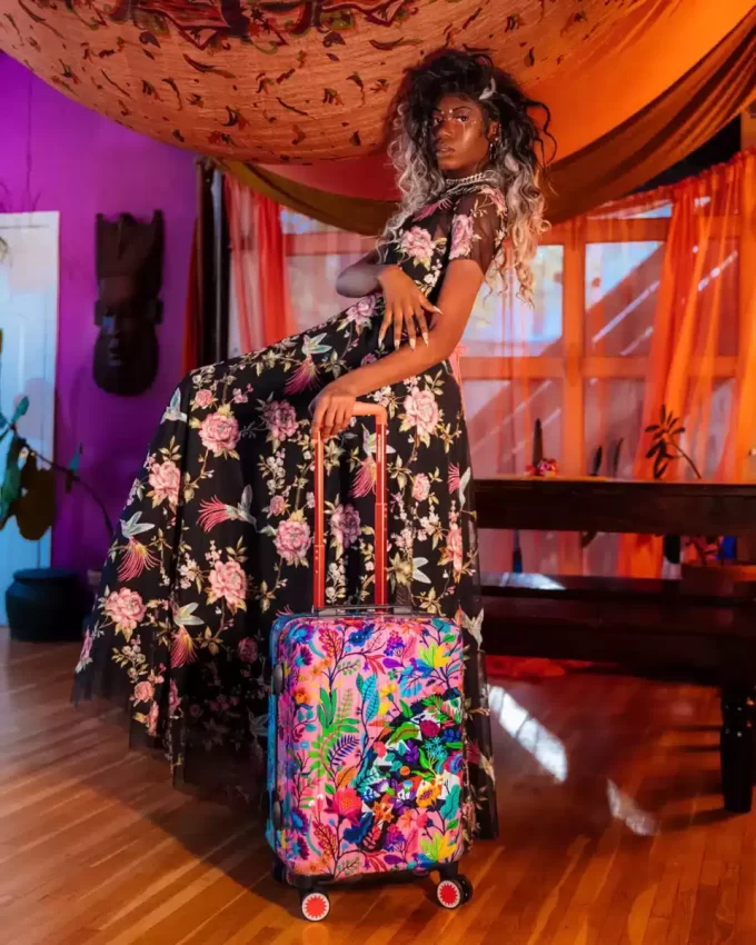 AVANT GARDEN SHARKNAUTICS HARTSCHALENKOFFER