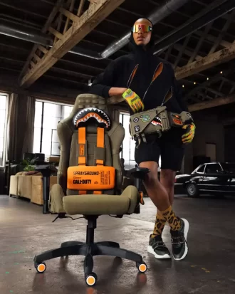 CALL OF DUTY BEREIT FÜR DEN EINSATZ GAMING-STUHL