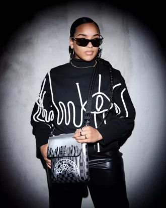 CHATEAU GHOST GROSSE UMHÄNGETASCHE CHATEAU GHOST GROSSE UMHÄNGETASCHE