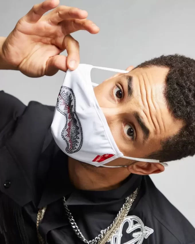 Clearcut Gesichtsmaske (weiß) Clearcut Gesichtsmaske (weiß)