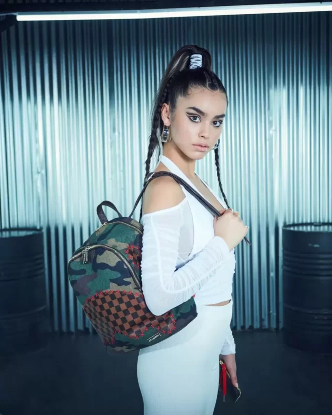 DAS PARADOXON SHARK SAVAGE