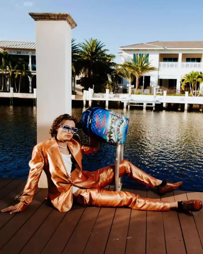 DER 305 SHARK ISLAND BANKÜBERFALL-RUCKSACK