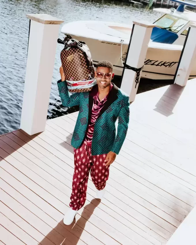 DER 305 SPEEDBOAT GETAWAY-RUCKSACK