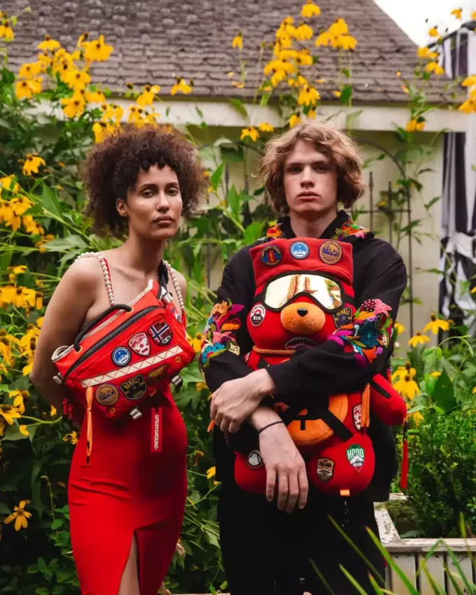 DER GLOBALE EXPEDITION MONEYBEAR TEDDYBÄR-RUCKSACK