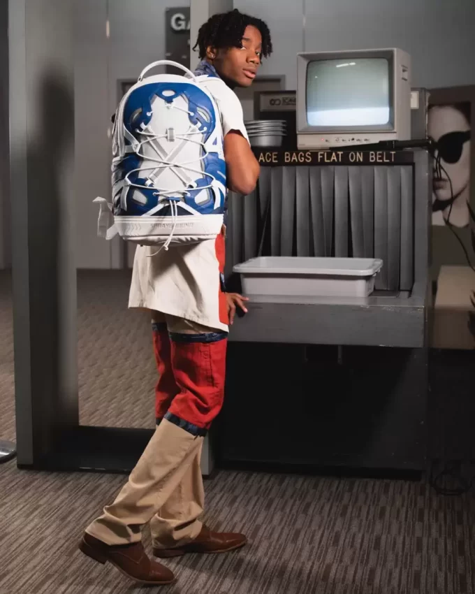 DER POWERHOUSE-RUCKSACK (DLXV) DER POWERHOUSE-RUCKSACK (DLXV)