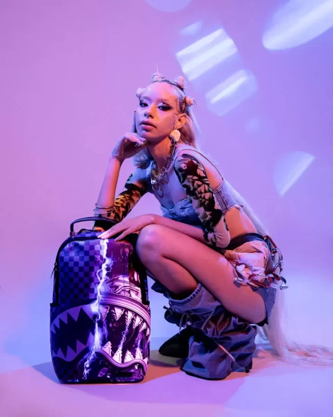 DER UNTERSTROM-RUCKSACK (DLXV)