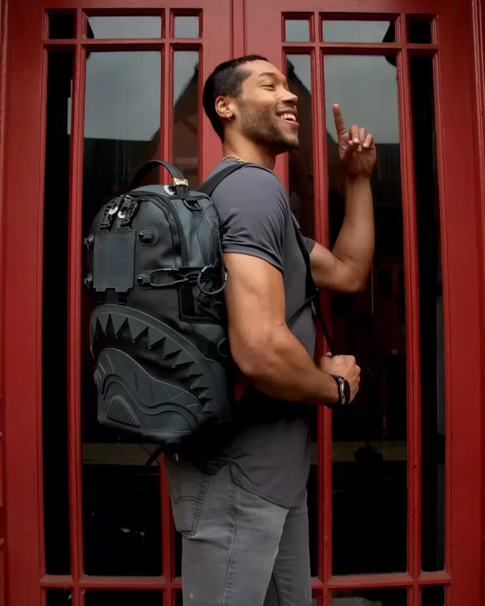 DER VAULT-RUCKSACK (DLXV)