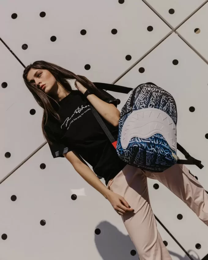 DIAA ALLAM SEEKING PERFECTION 003 RUCKSACK