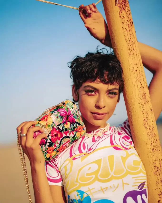 DIE HINTERGRUND-PRÄZISION DES KOLIBRI-HAIS