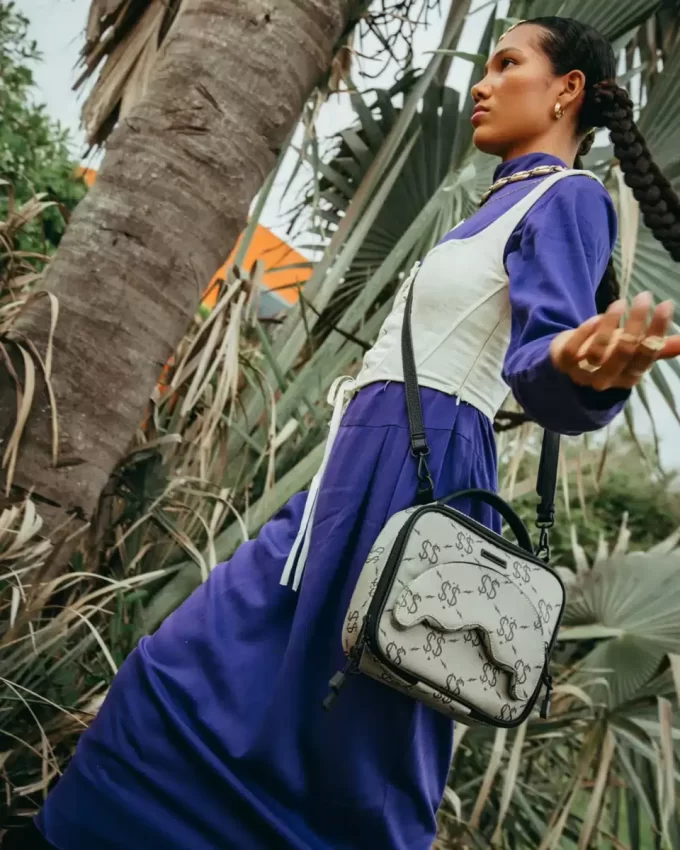 DIE ISOLIERTE SNACKPACKUNG FÜR DEN WEG DIE ISOLIERTE SNACKPACKUNG FÜR DEN WEG