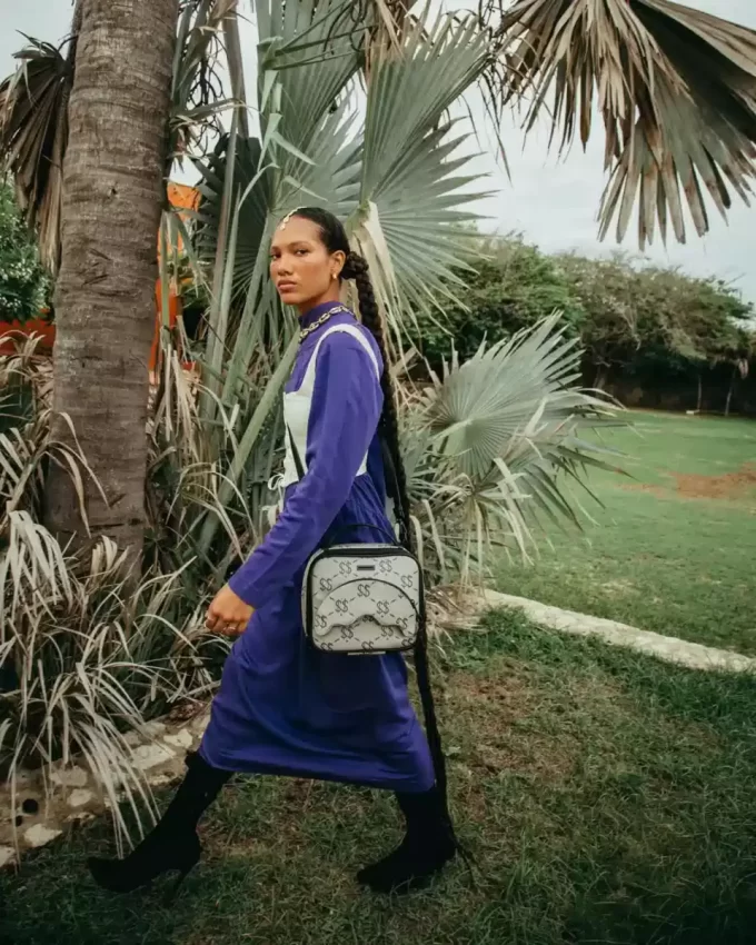 DIE ISOLIERTE SNACKPACKUNG FÜR DEN WEG DIE ISOLIERTE SNACKPACKUNG FÜR DEN WEG