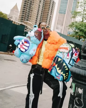 DIE NACHT DES LEBENDEN BÄREN