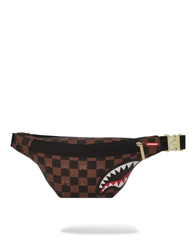 DIE VERSTECKTE UMKLEIDUNG