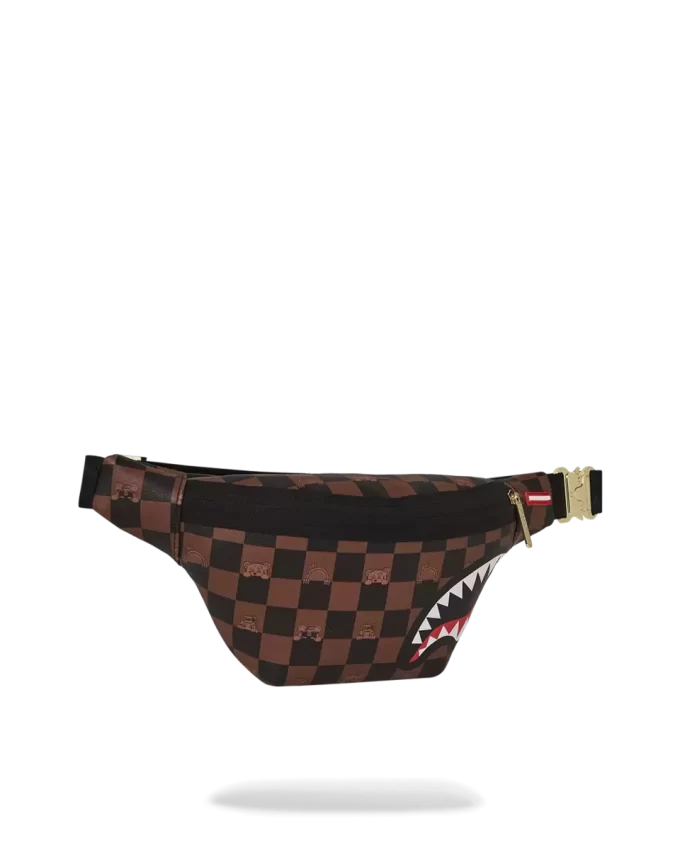 DIE VERSTECKTE UMKLEIDUNG