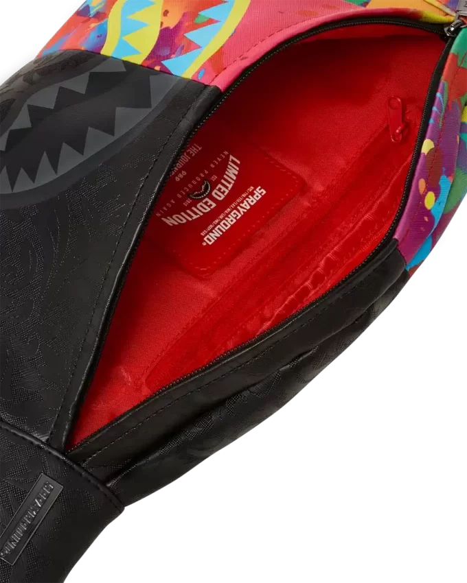 EUPHORISCHE DUNKELHEIT BERÜHMTE UMHÄNGETASCHE