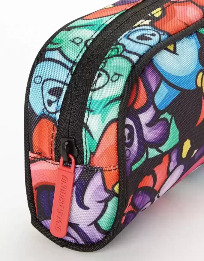 Federmäppchen in Form von Gummilippen Federmäppchen in Form von Gummilippen