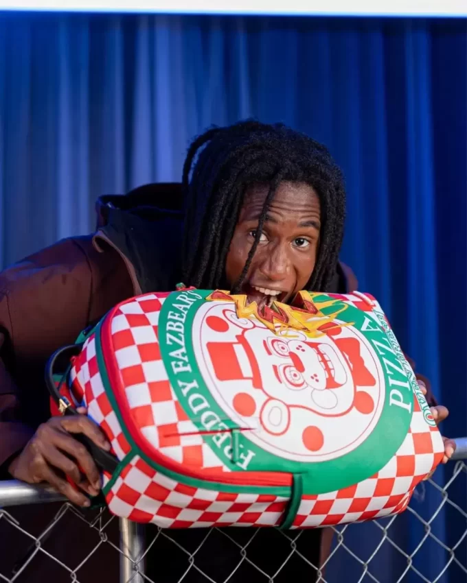 FIVE NIGHTS AT FREDDY’S PIZZA ZUM MITNEHMEN