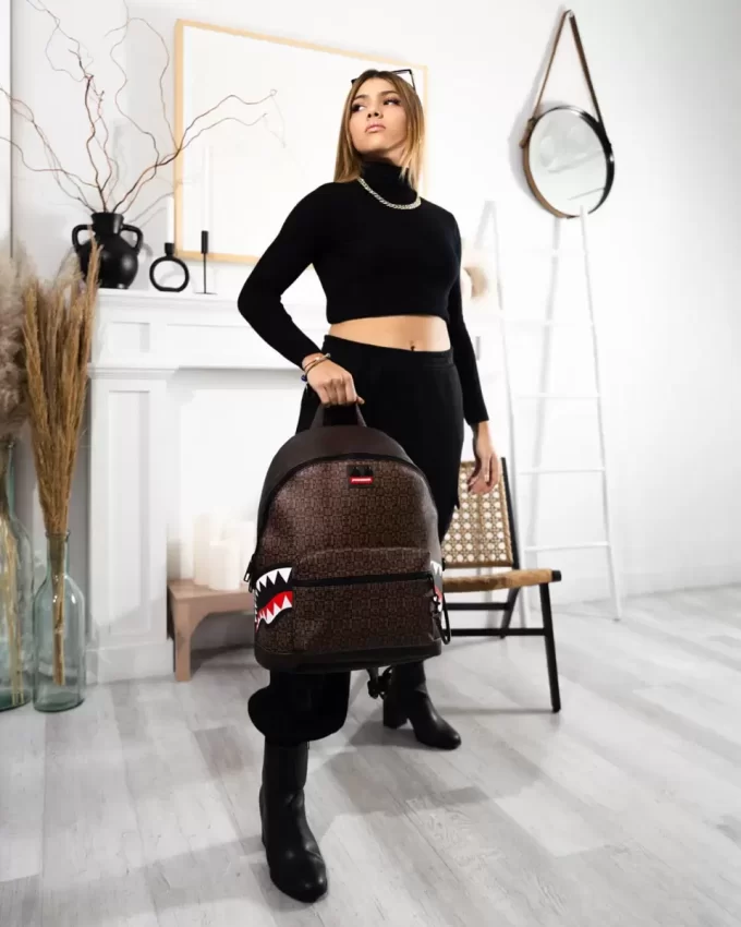 FRENZY SHARKS CHATEAU RUCKSACK