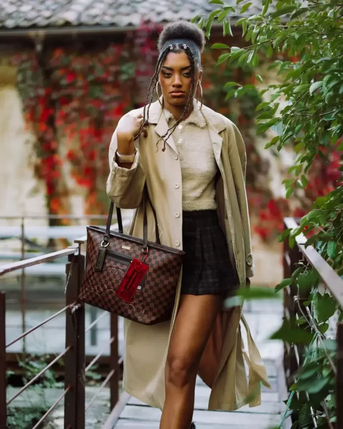 FROM PARIS WITH LOVE TOCHE