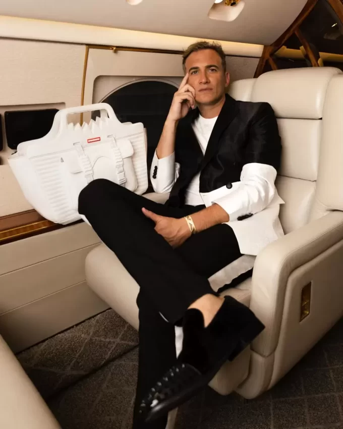 FUTURE TRAVELER REISEKOFFER