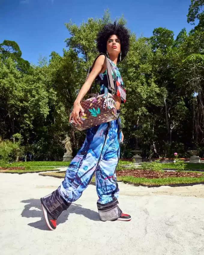 GARDEN OF SHARKS MINI-DUFFEL