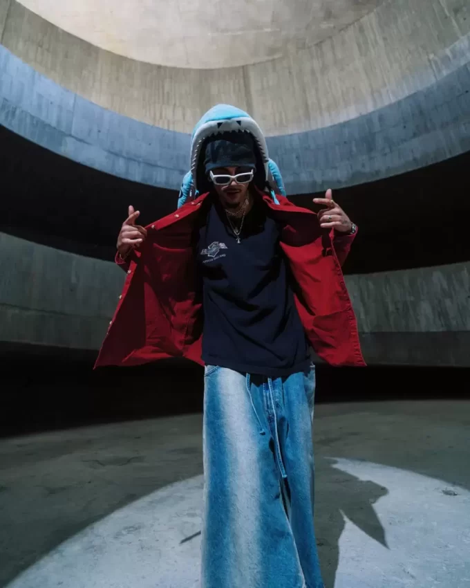 GEFÜLLTER SAVAGE HOODY-RUCKSACK HAI