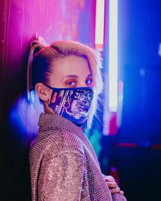 GESICHTSMASKE „NITE DRAGON“.