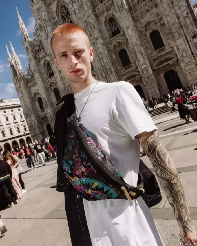 Gestickte Drachen-Umhängetasche