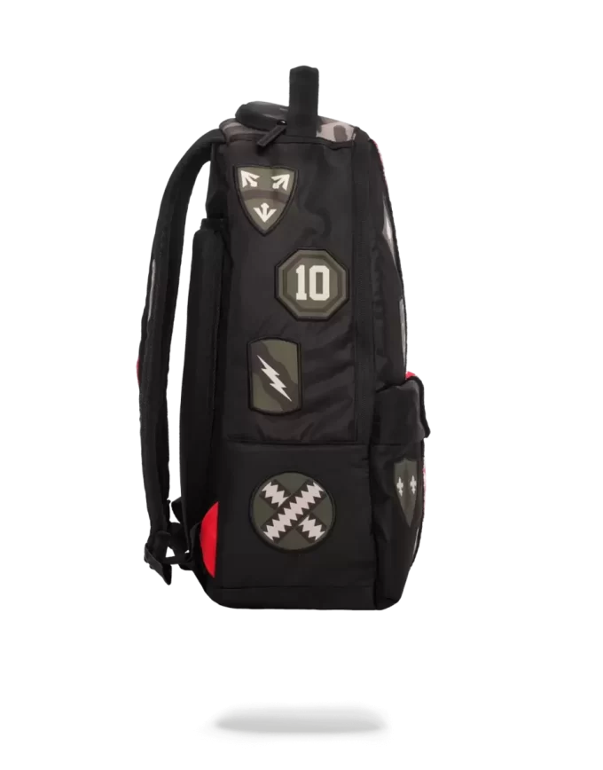 GETEILTE TARNAUFNÄHER