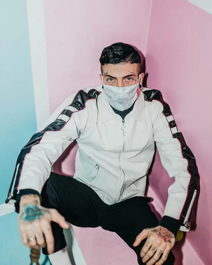 HAI-KARTON (WEISS) GESICHTSMASKE