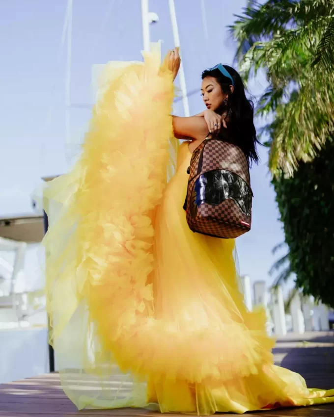 HAIE IN PARIS FREIGEGEBEN FÜR DEN ABBEUG DLXSC RUCKSACK