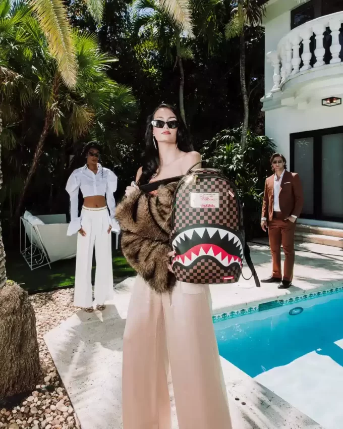 HAIE IN PARIS FUNDPARK