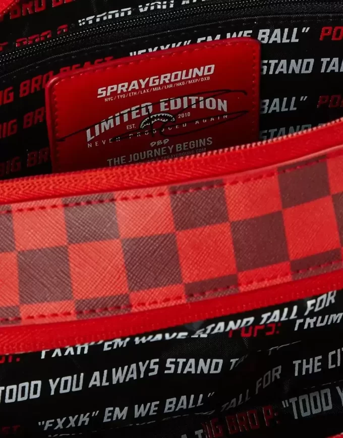 HAIE IN PARIS ROTE TOILETTEN, AUCH BEZEICHNET ALS GELDSÄCKE