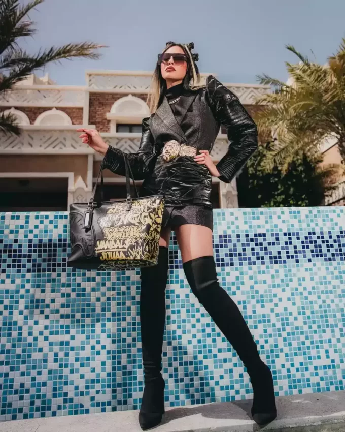 HALF GRAFF GLIDE TOTE HALF GRAFF GLIDE TOTE